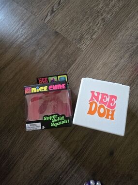 NeeDoh Nice Cube Super Solid Squish - Pink With 3D Printed Case.